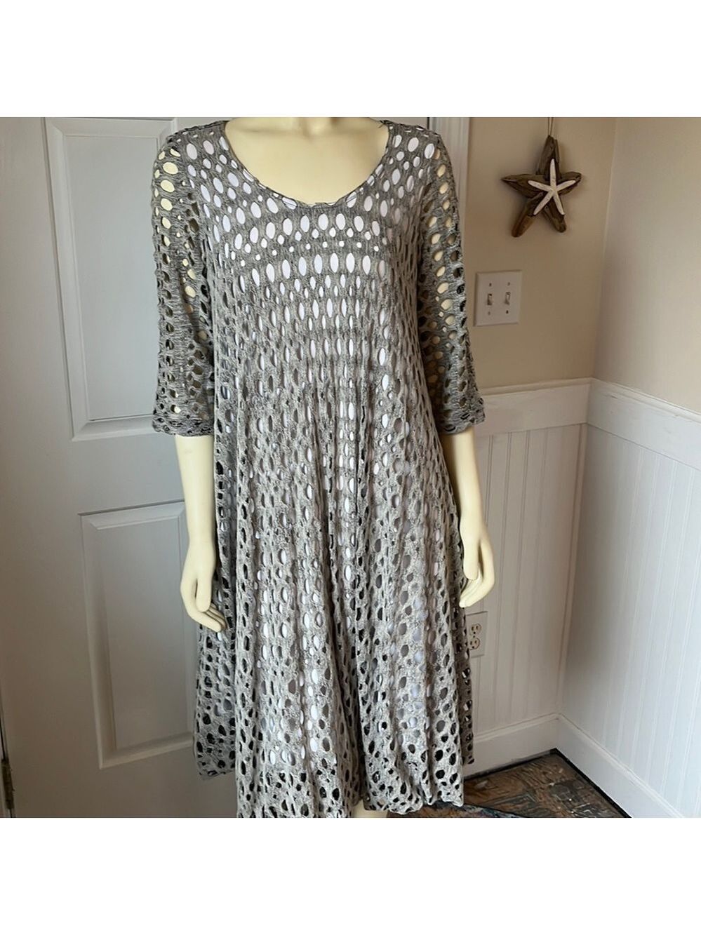 NWT Design Today's Net Bubble 3/4 Sleeve Dress Mesh Gray & White L